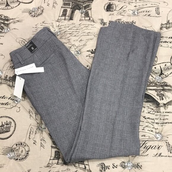 Amanda & Chelsea Straight Leg Grid Print Pants - Picture 6 of 6